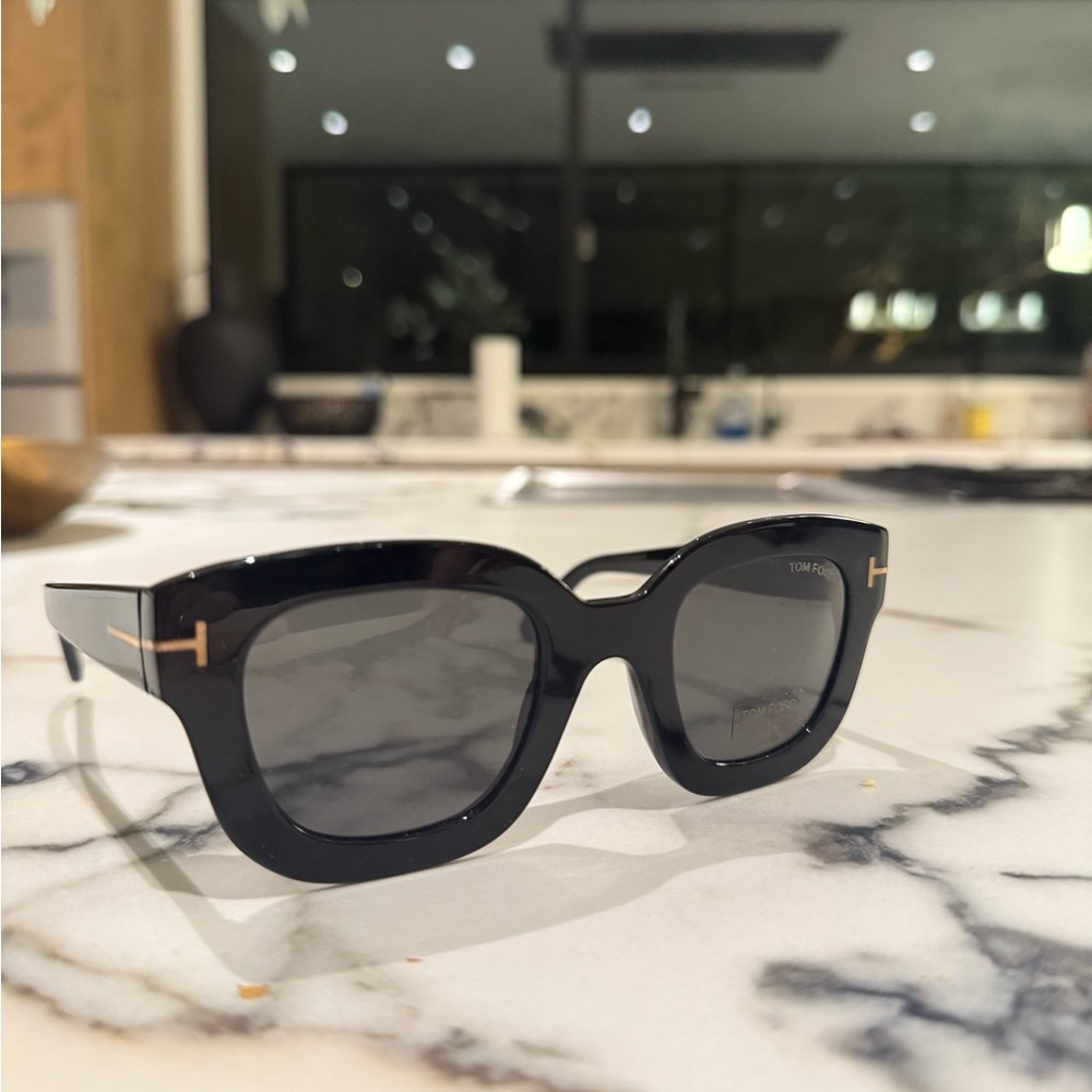 REAL TOM FORD FEMALE SUNGLASSES